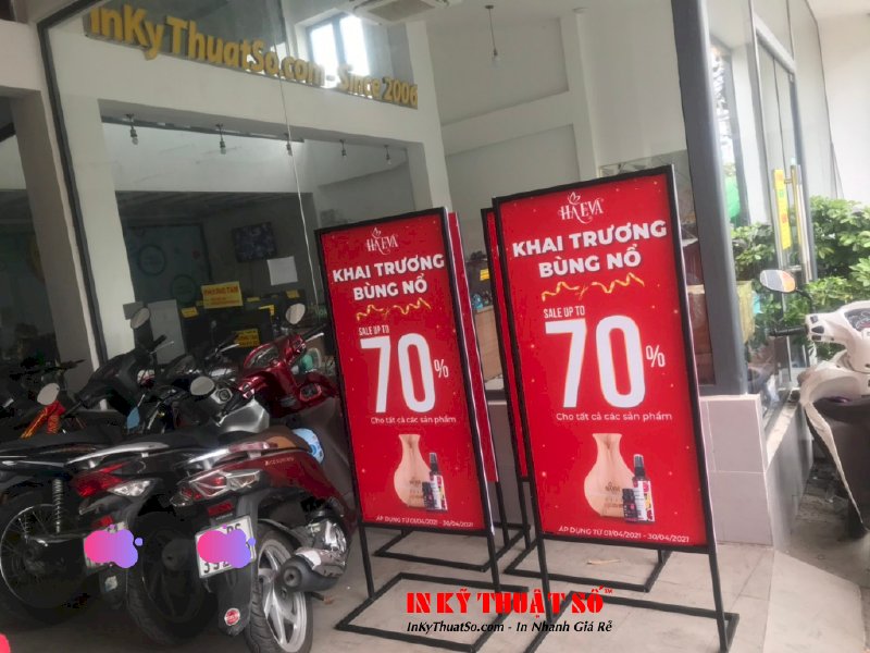 Standee chân sắt, khung sắt đứng ngoài trời chịu gió, mưa TPHCM tại Việt Nam Printing