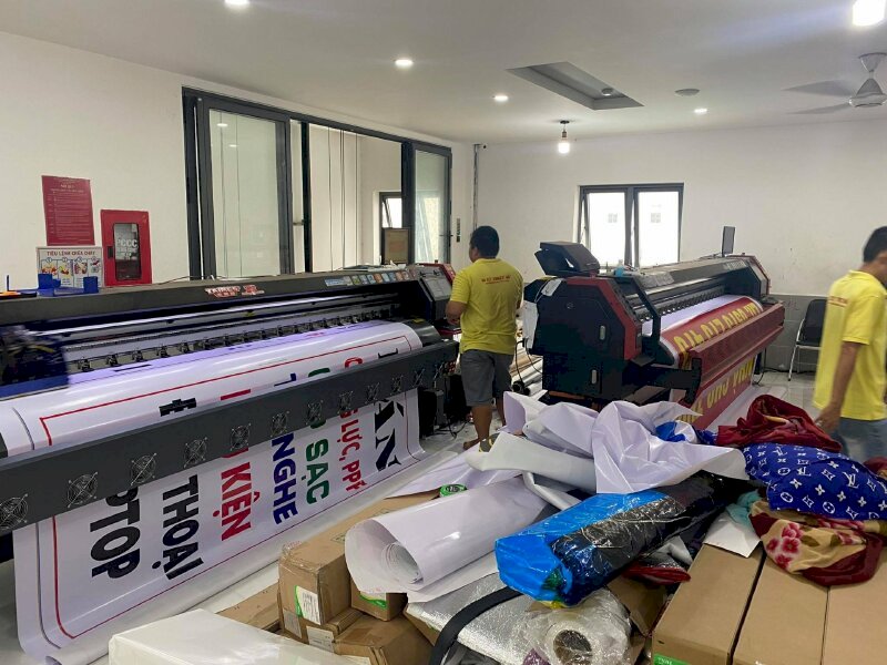 In Hiflex dán nối tấm lớn, in bạt quảng cáo đẹp trên Việt Nam Printing