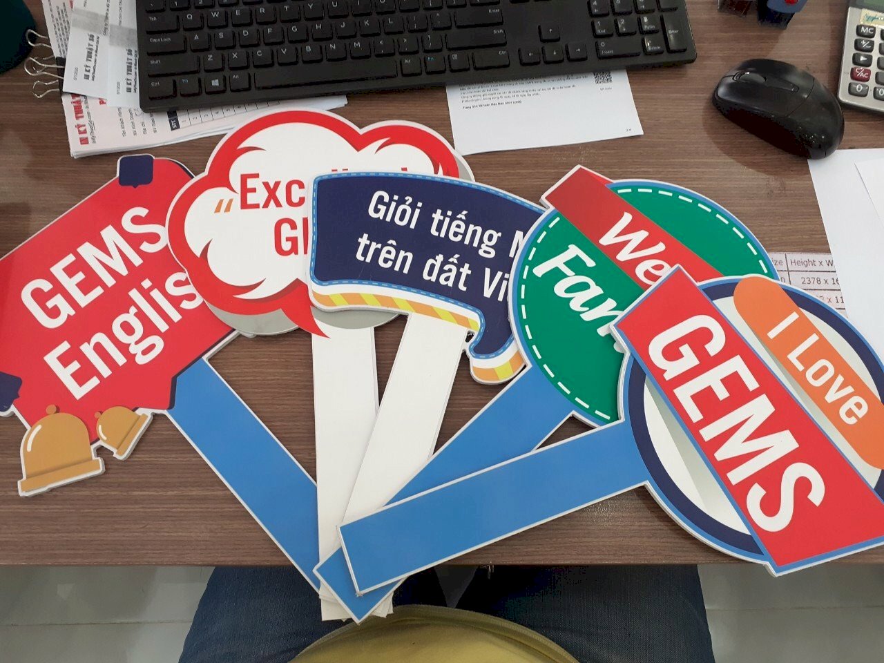 In hashtag cầm tay check in tại Việt Nam Printing