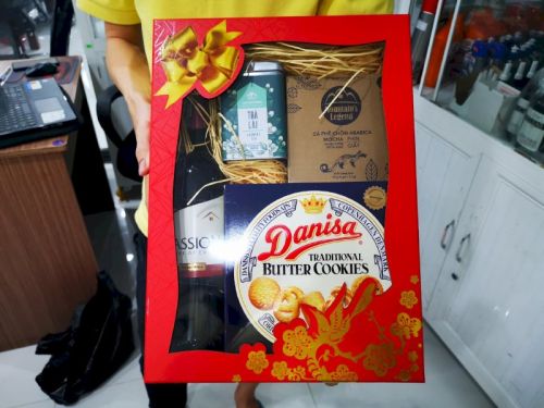 In hộp quà Tết, sản xuất hộp kính đựng quà Tết tại thế giới in ấn Việt Nam Printing